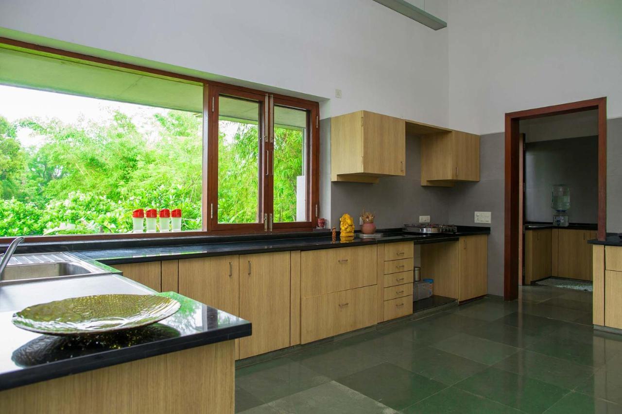 Jay House By Stayvista - Leisure Oasis With Pool, Snooker, Table Tennis & Foosball Fun Alībāg Exteriör bild